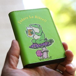 名刺・カードケース　カエルがビールで乾杯（あまがえる） 1枚目の画像