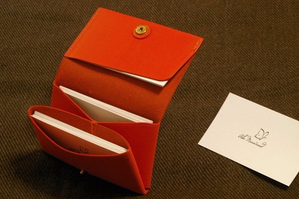 一枚革の名刺入れ・カードケース（革色：オレンジ）【受注制作】【送料込み】 1枚目の画像