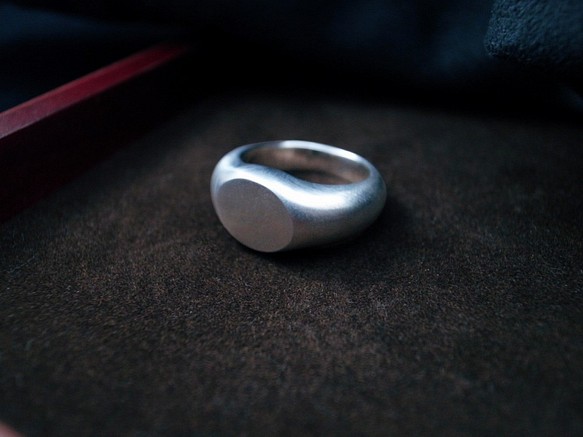 大版型英倫素面925純銀戒指(鏡面/霧面)(單只)圖章戒/可當情侶對戒 第1張的照片
