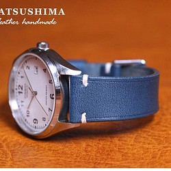[CASIO×ジーンズ・ライトネイビー] ベルトリメイク腕時計。革：栃木レザー、糸：フランス産リネン糸。 1枚目の画像