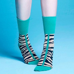 棉襪－女生襪子－簡約襪子－綠色豹紋短襪 第1張的照片