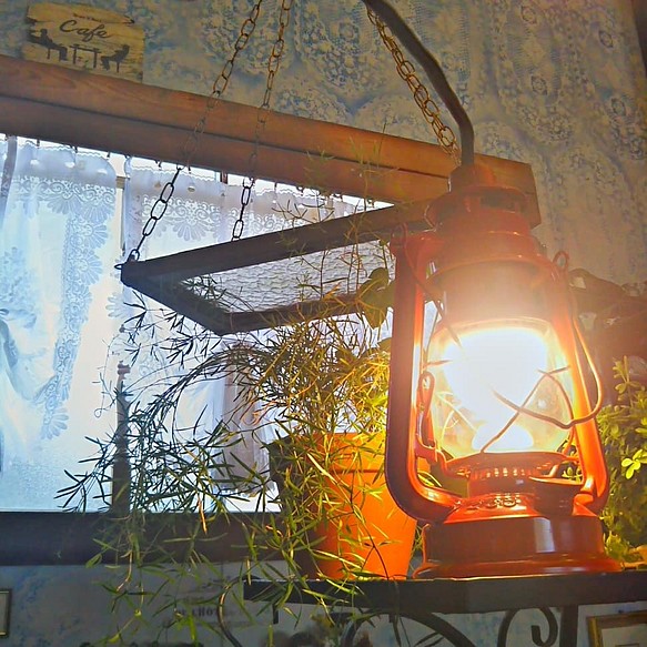 オイルランプ/
シーリングライト（レッド）
#アンティーク
#ランタン
#LEDライト
#吊り下げ
#ハンギング 1枚目の画像