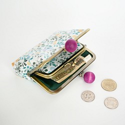 [免費送貨]層壓板☆可以折疊成兩半的親子gamaguchi錢包（葉子x紅紫色球） 第1張的照片
