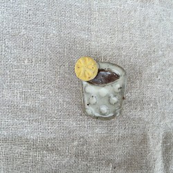 レモンティーのブローチ(ドットしのぎ柄) 1枚目の画像