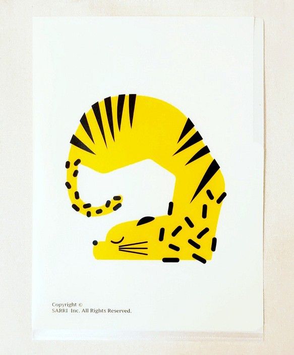 做瑜伽的豹 豹 資料夾 三層資料夾 交換禮物 台灣 音樂 鋼琴 繪本 卡片 萬用卡 藝術 美術  愛 特別 有趣 第1張的照片