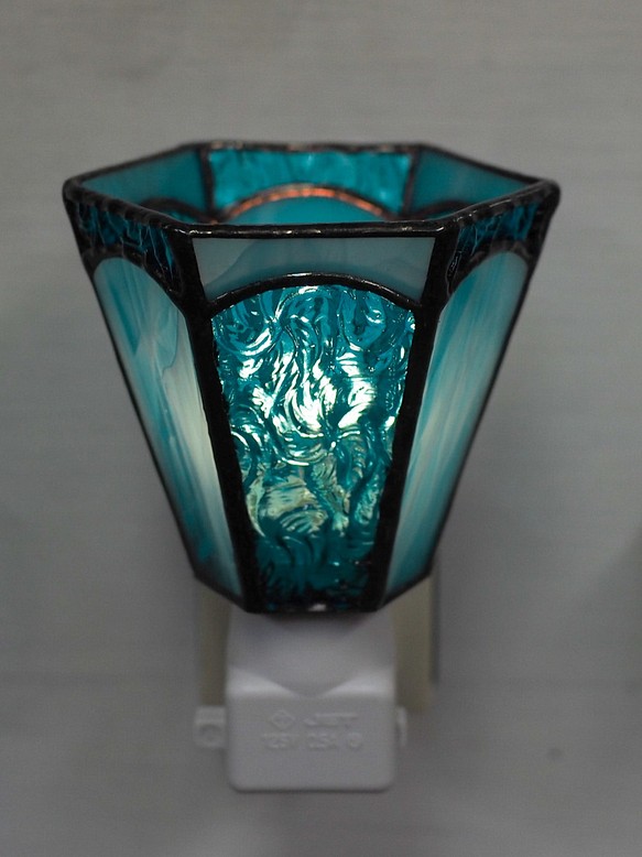 「おやすみランプ・水色系六面体」ステンドグラス・フットランプ 1枚目の画像