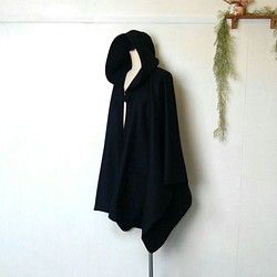 【専用ページになります】　黒のポンチョ　～　良質生地　コート　ジャケット　ケープ　マント　メルトン 1枚目の画像