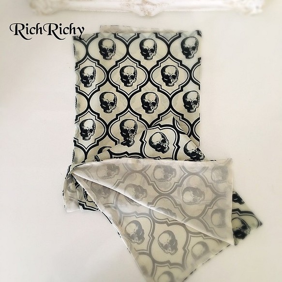 ワンアドンオンリー リバーシブル メンズスカーフ ポケットチーフ スカルとモロッカン柄 1枚目の画像