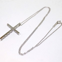 十字架項鍊（鍍銠） 第1張的照片