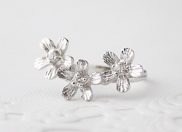 Petit fluer ring (three/rhodium plating) 指輪・リング Jewelry