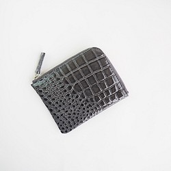 薄マチで使いやすい ハーフ財布 牛革 エナメルクロコ型押し グレー 日本製 コンパクトミニ財布《スクイーズ》 1枚目の画像
