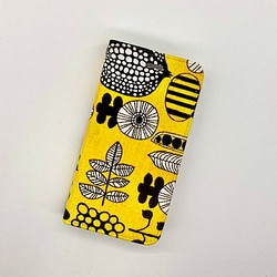 【送料無料】手帳型iPhoneケース　北欧風　花柄 1枚目の画像