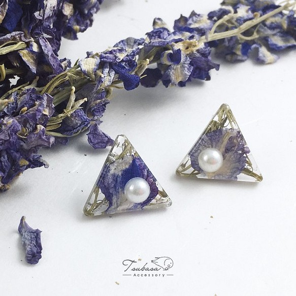 耳飾-耳針/耳夾 乾燥花 紫色大飛燕草 三角幾何珍珠耳環 第1張的照片
