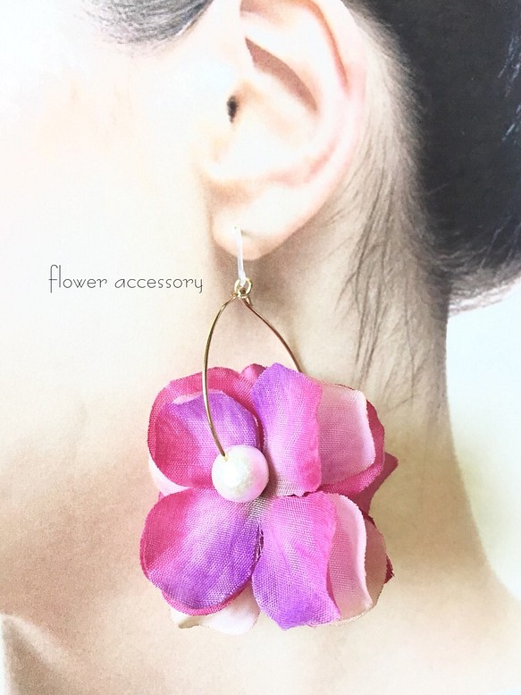 金属アレルギー対応 造花フラワーフープ ゴージャスフープサイズ直径3cm ピアス イヤリング パール Flower Accessory 通販 Creema クリーマ ハンドメイド 手作り クラフト作品の販売サイト