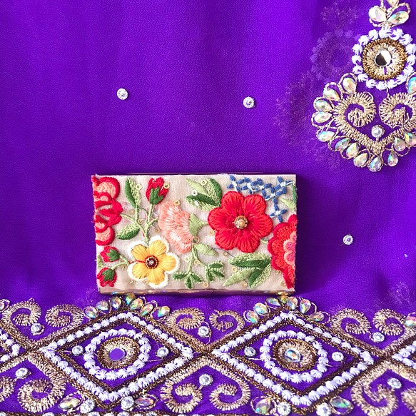 名刺入れ　カードケース　NO,3 インド刺繍リボン　 インド　サリーボーダー　刺繍　生地　布　テープ　小物 1枚目の画像