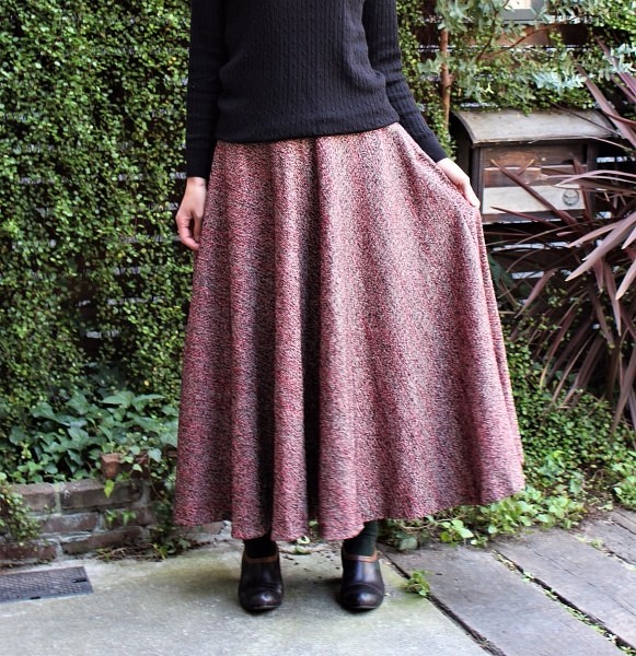 シルク混紡ツイードロングフレアースカート 1枚目の画像