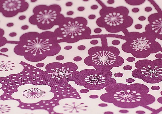 祝い文手拭い「梅つくさん花（紫根色）」　作者：谷口広樹 1枚目の画像