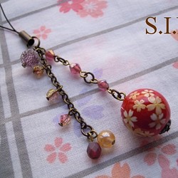 [送料無料]桜プリントボール・赤とキャンディーのストラップ(S_884) 1枚目の画像