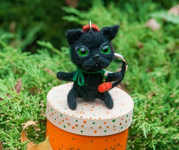 黒猫はカボチャでかぎ針編みを感じました:-) 1枚目の画像