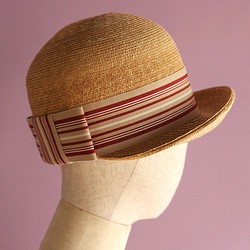 小帽簷的帽子秸稈梁詠琪梁詠琪條紋條紋 第1張的照片