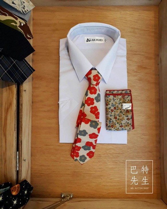 巴特先生-小紅梅花手工領帶-綿-handmade-neck tie-米白 第1張的照片