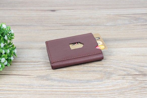 本革 キャッシュレス時代のコンパクト薄型財布 ☆Red☆ 1枚目の画像
