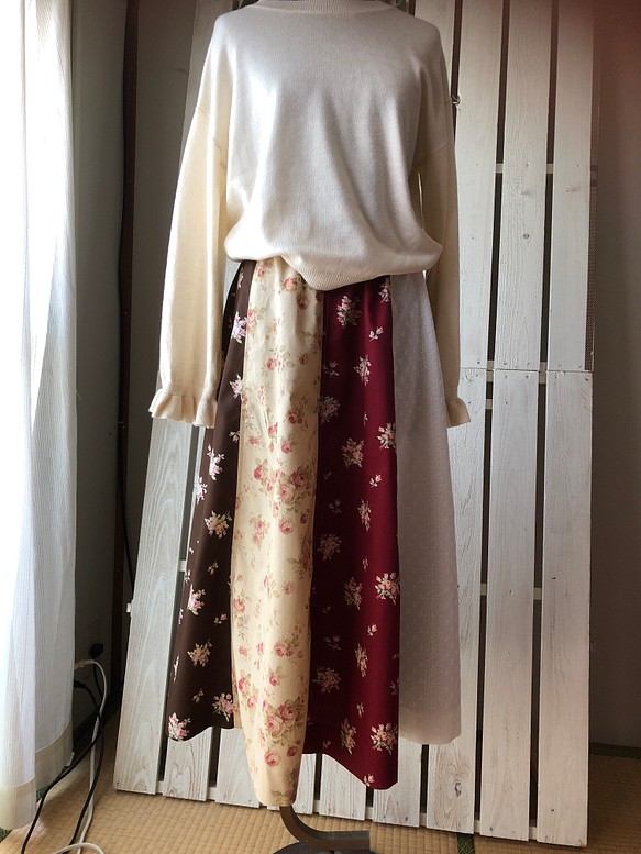 【YUWA花柄】パッチワークギャザースカート 1枚目の画像