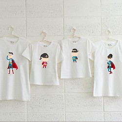 親子裝【家庭超人總動員】短袖 純棉 T-shirt 插畫家手繪款 第1張的照片