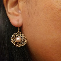美國鍍銀手勾織巴洛克珍珠耳環 第1張的照片