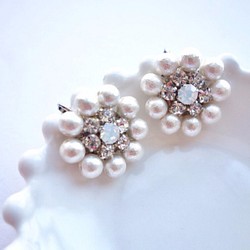 ♡也婚禮後黨♡棉花珍珠和施華洛世奇花耳環 第1張的照片
