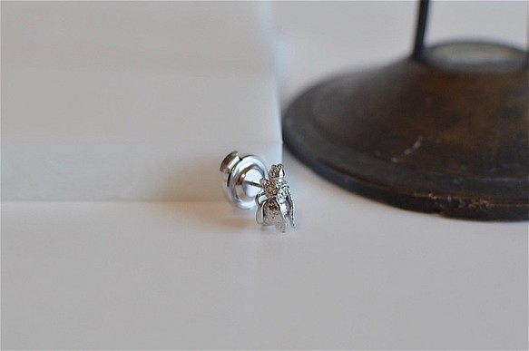 SV Pin Bee -Silver- 第1張的照片