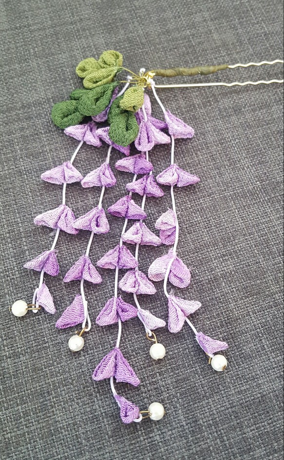 つまみ細工 藤の花 紫 1枚目の画像