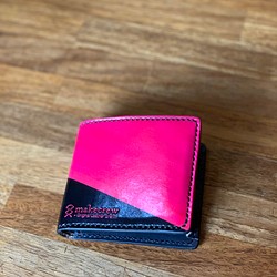 ツートンピンクブラック二つ折り財布 1枚目の画像