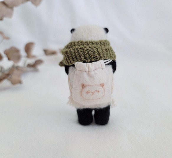 可愛熊貓保暖圍巾羊毛氈 第3張的照片