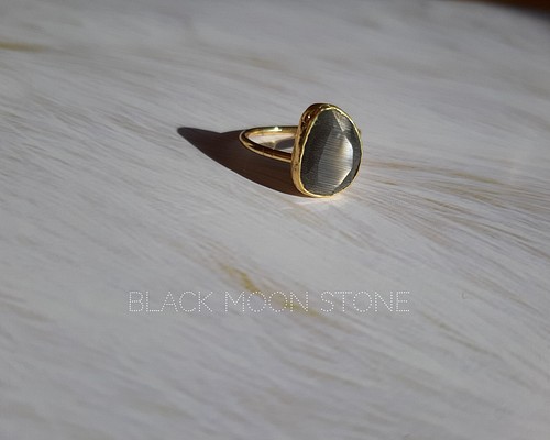 『ブラックムーンストーン』の世界でひとつの天然石リング 指輪 ...