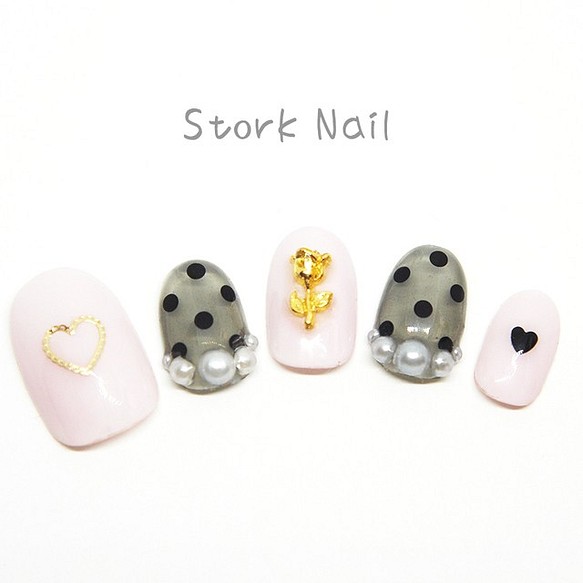 ピンクとチューリップのストッキングネイル ネイルチップ ネイルシール Storknail 通販 Creema クリーマ ハンドメイド 手作り クラフト作品の販売サイト