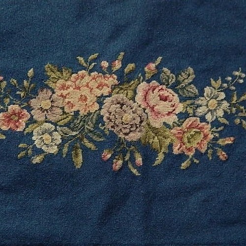 ヴィンテージのニードルポイントパネル 刺繍布 手刺繍 プチポワン 薔薇 