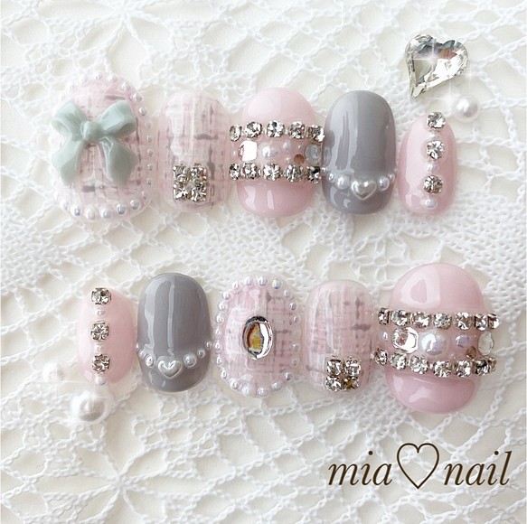 ピンクの グレーの可愛いパールネイル ネイルチップ ネイルシール Mia Nail 通販 Creema クリーマ ハンドメイド 手作り クラフト作品の販売サイト