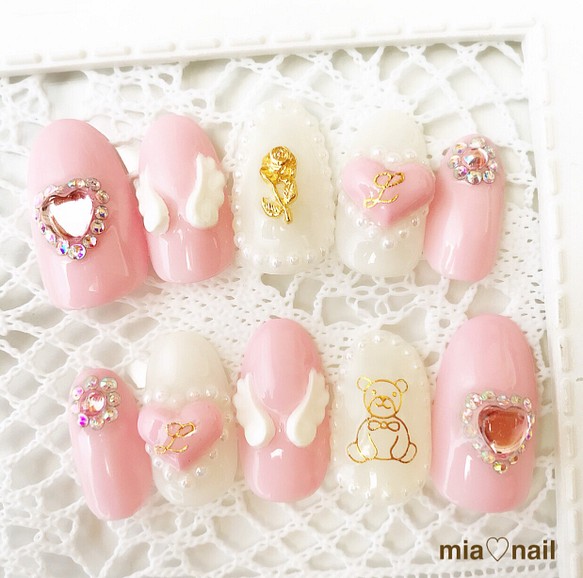 ゆめかわいい 天使とハートのピンクネイル ネイルチップ ネイルシール Mia Nail 通販 Creema クリーマ ハンドメイド 手作り クラフト作品の販売サイト