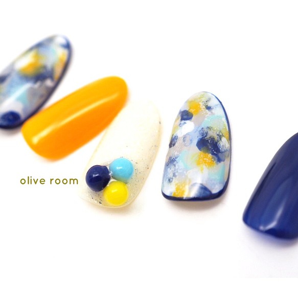 ニュアンスアートネイル ネイビー オレンジ ブルー 大人ポップ ネイルチップ 小さい爪ok ネイルチップ ネイルシール Olive Room 通販 Creema クリーマ ハンドメイド 手作り クラフト作品の販売サイト