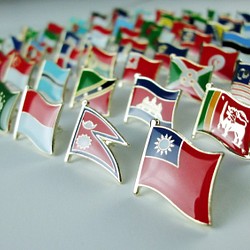 全世界200個國家款式，國旗徽章。平裝版，一次收集，一次滿足 第1張的照片