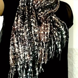 Nancy Ko手工梭織~長寬版寶石光紗巾,香槟墨金-A218 第1張的照片