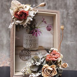 Twilight 《花飾相框》 乾燥花相框 乾燥花掛飾 花禮訂製 花藝佈置 居家裝飾 情人節禮物 生日禮物 第1張的照片