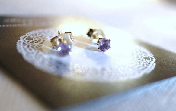 14Kgf！我的閃閃發光的耳釘星級3毫米紫水晶 第1張的照片