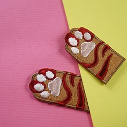 ぶち爪 - 猫爪自己粘着刺繍布シリーズ 1枚目の画像