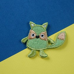 ミニアライグマ-ミニ動物自己接着刺繍布シリーズ 1枚目の画像