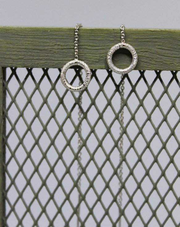 簡約系-垂釣式925銀.樹紋單環耳環 第1張的照片