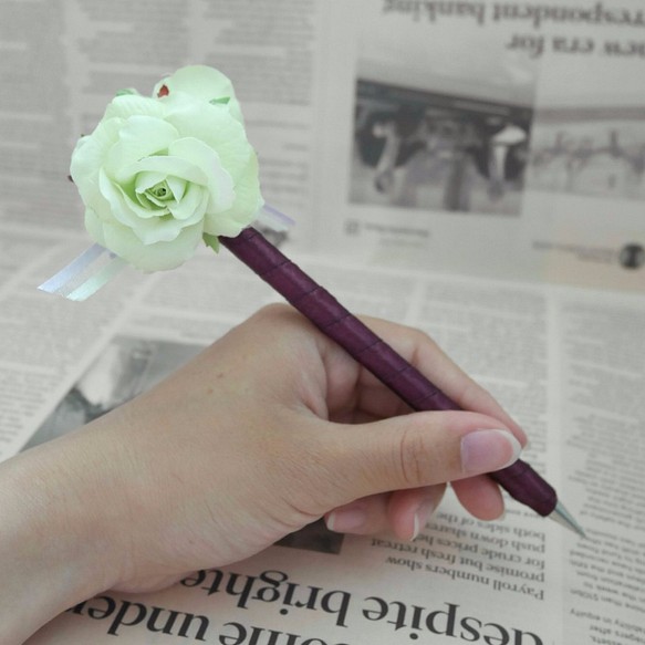 結婚式のサイン用ペン♡緑色のバラ×紺色のフラワーペン・花ペン・署名・芳名帳・サインペン・大人カラー・大人ウェディング 1枚目の画像