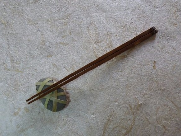 煤竹　角箸　２２センチ 1枚目の画像