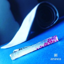 桜 銀御旗 -Sakura Mihata-（ネクタイピン）【和柄アートアクセサリー】 1枚目の画像